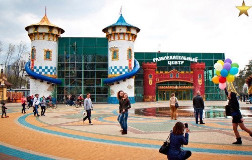 Башни в развлекательном центре