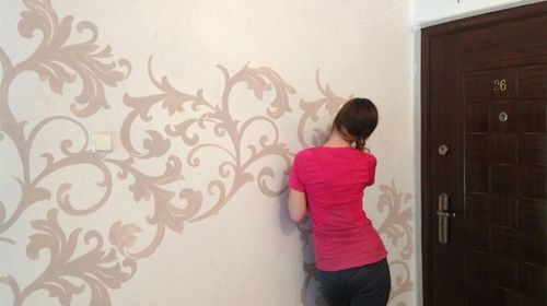 Рисунки на стенах в подъезде «Узоры»